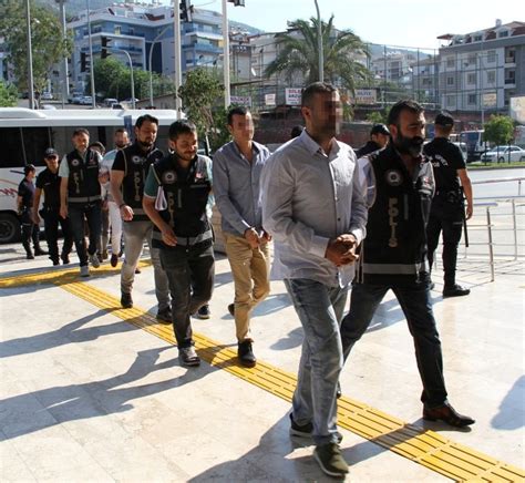 A­n­t­a­l­y­a­­d­a­ ­s­u­ç­ ­ö­r­g­ü­t­ü­n­e­ ­o­p­e­r­a­s­y­o­n­:­ ­1­6­ ­g­ö­z­a­l­t­ı­ ­-­ ­Y­a­ş­a­m­ ­H­a­b­e­r­l­e­r­i­